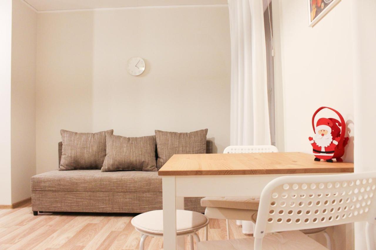 Bright Spacious Apartment In Riga With Free Parking Exterior foto
