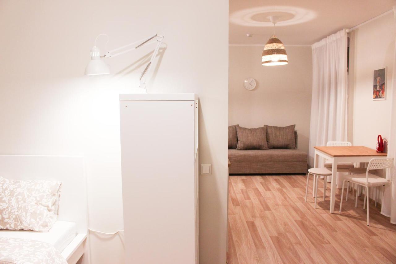 Bright Spacious Apartment In Riga With Free Parking Exterior foto